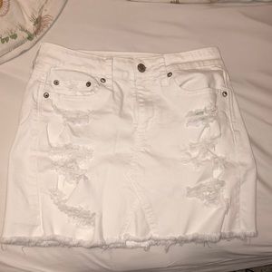American Eagle white jean skirt, US 4